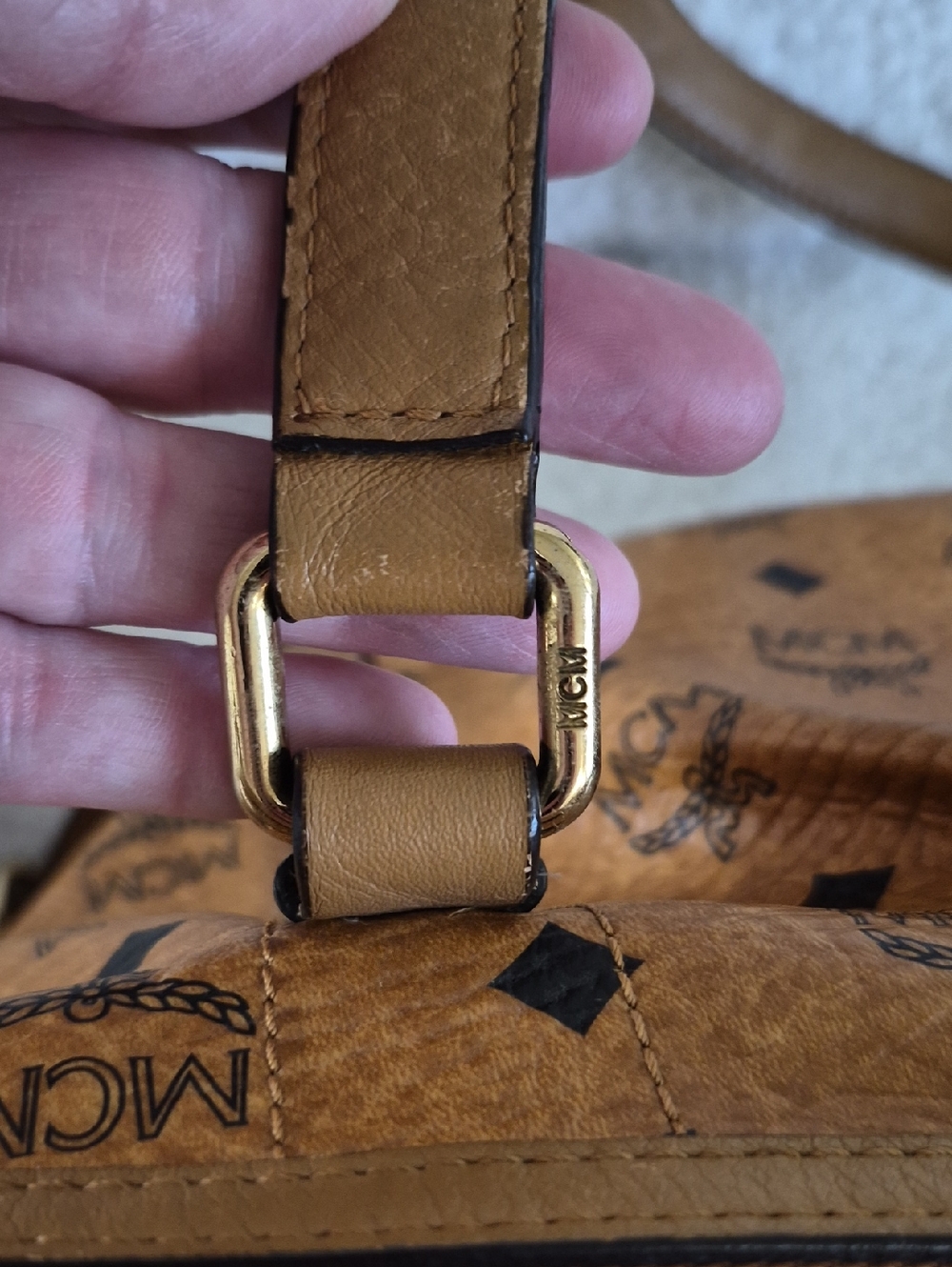 Authentic MCM Two Way Shopper - Picture 14 of 16